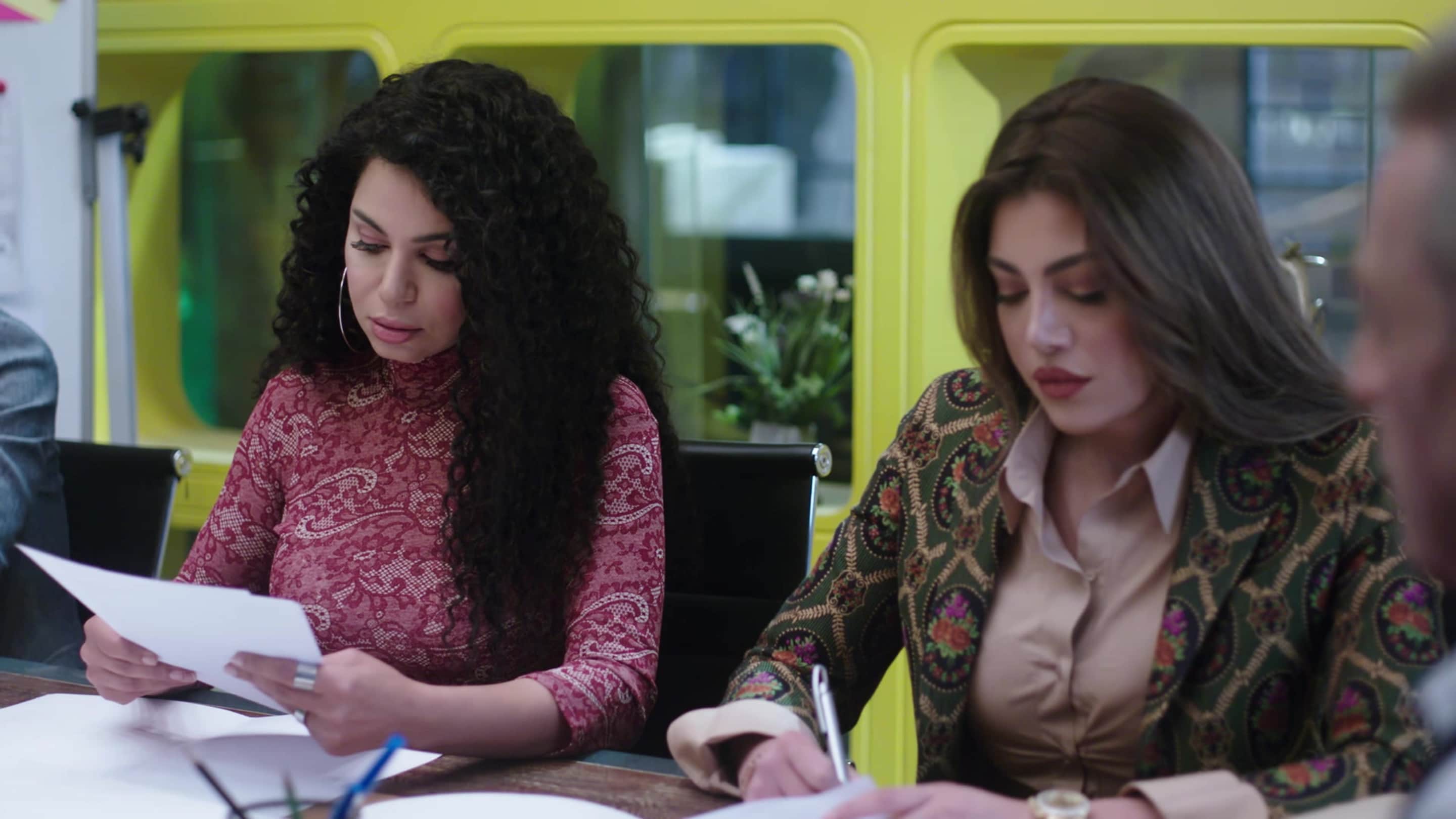 شاهد مسلسل لما كنا صغيريين الحلقة 13 أونلاين | Viu